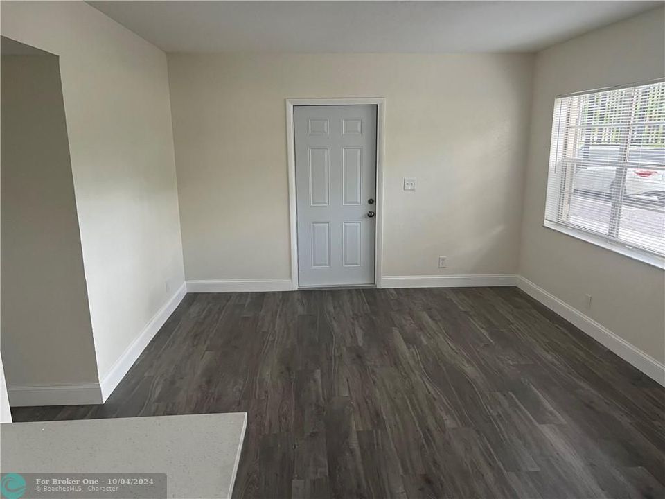 Recently Sold: $2,150 (2 beds, 2 baths, 1100 Square Feet)