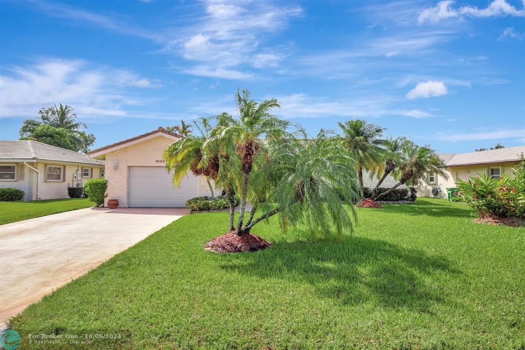 Active With Contract: $480,000 (2 beds, 2 baths, 1715 Square Feet)