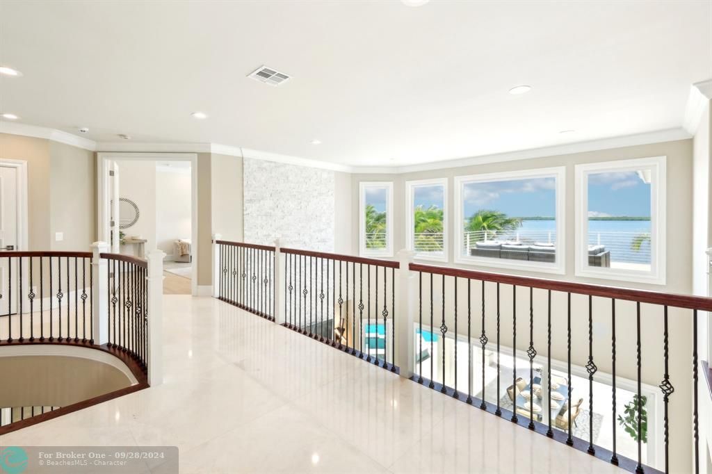 For Sale: $6,999,900 (5 beds, 5 baths, 5427 Square Feet)