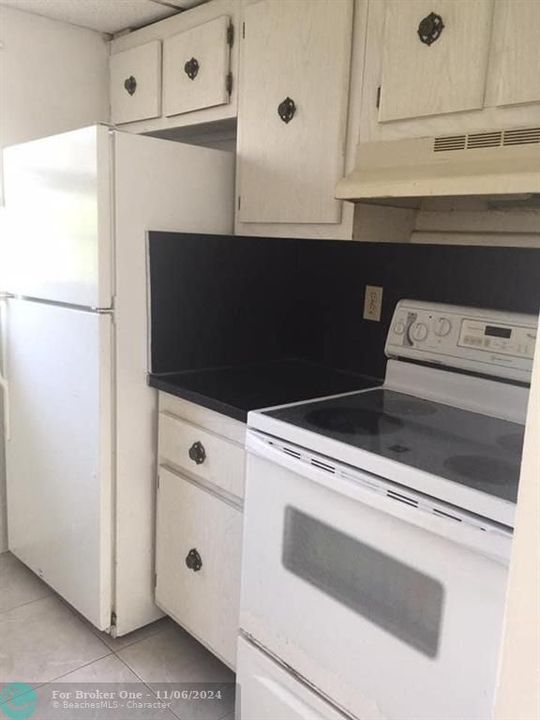 For Rent: $1,700 (1 beds, 1 baths, 600 Square Feet)