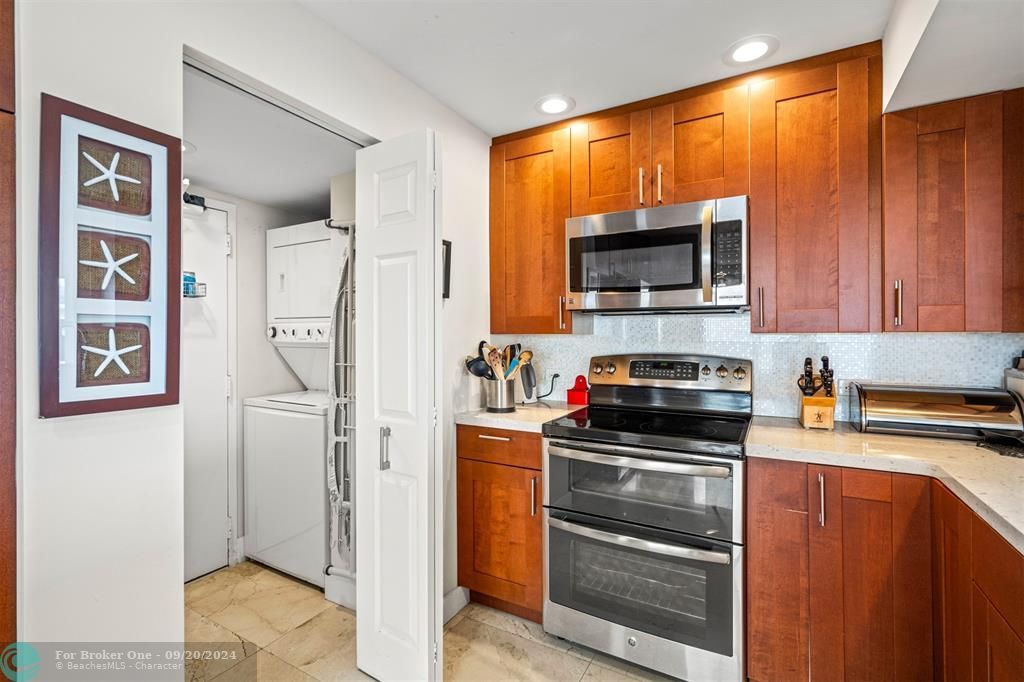 For Rent: $9,000 (3 beds, 2 baths, 2124 Square Feet)