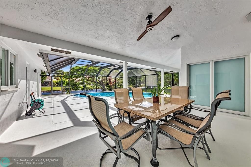 For Sale: $1,075,000 (5 beds, 2 baths, 3145 Square Feet)