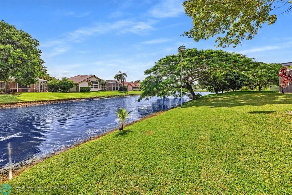 For Sale: $1,075,000 (5 beds, 2 baths, 3145 Square Feet)