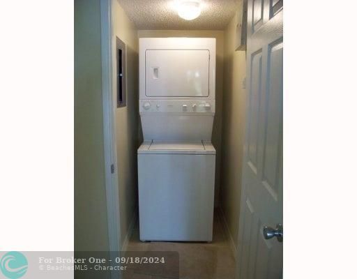 For Rent: $1,795 (1 beds, 1 baths, 798 Square Feet)