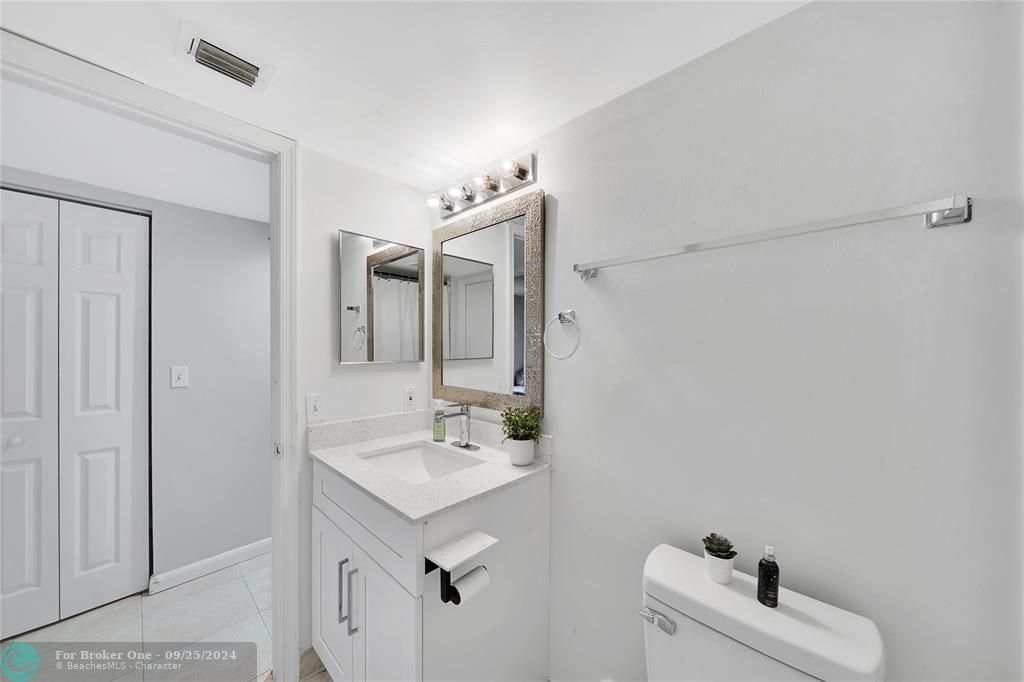 For Sale: $289,000 (2 beds, 1 baths, 1150 Square Feet)