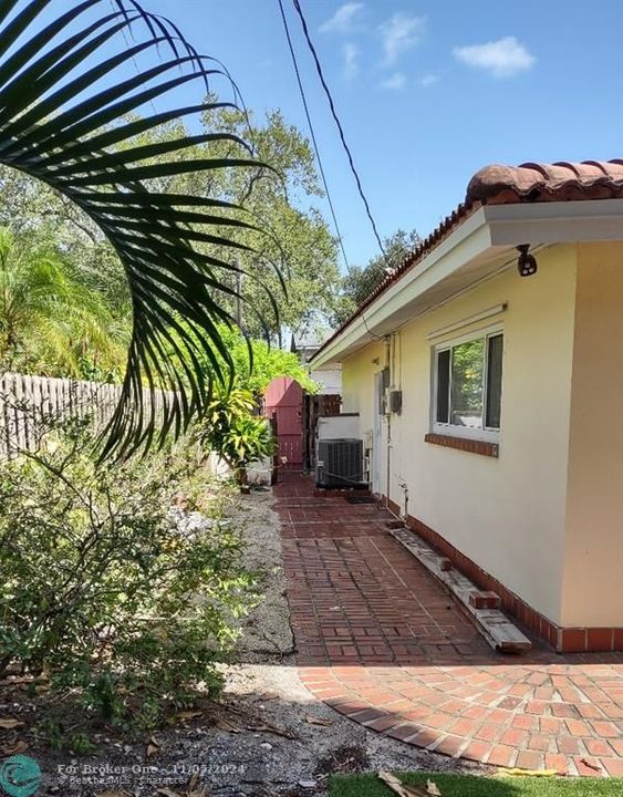 En Venta: $875,000 (2 camas, 2 baños, 1543 Pies cuadrados)