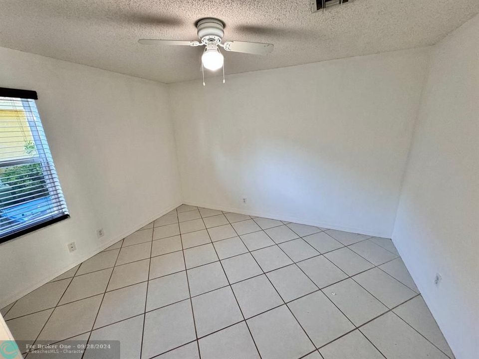 For Rent: $3,525 (3 beds, 2 baths, 1440 Square Feet)