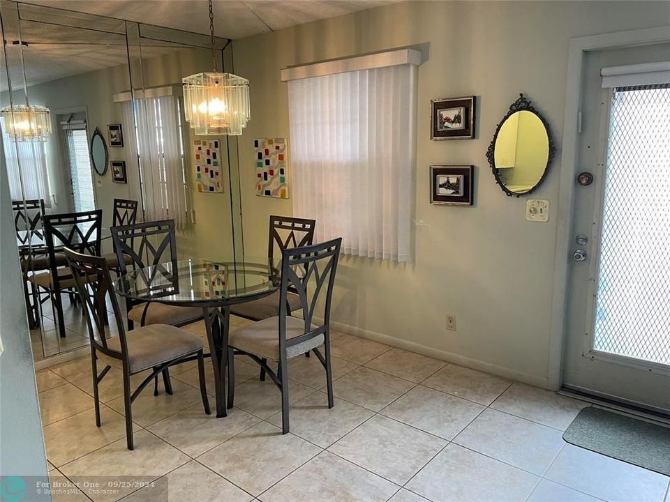 Active With Contract: $114,900 (2 beds, 1 baths, 861 Square Feet)