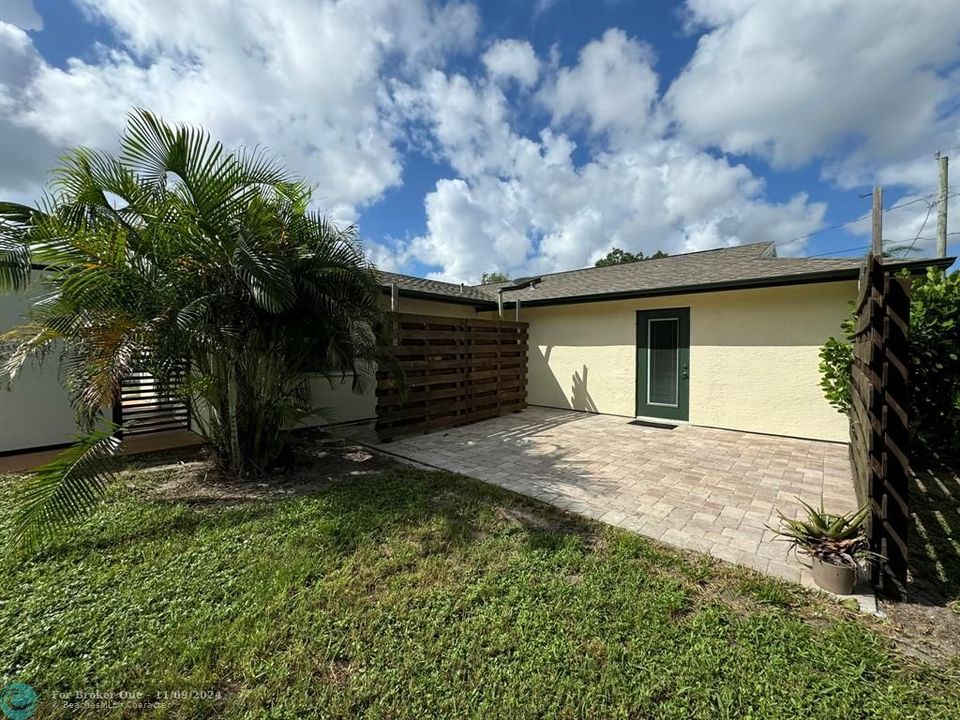 For Sale: $480,000 (4 beds, 3 baths, 1821 Square Feet)