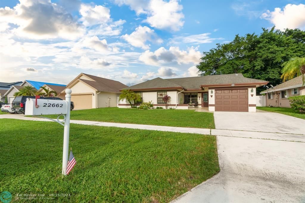 For Sale: $699,990 (3 beds, 2 baths, 1418 Square Feet)