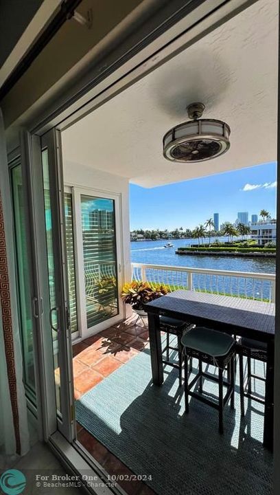 For Sale: $1,750,000 (4 beds, 4 baths, 2857 Square Feet)