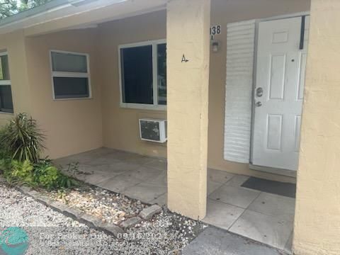 For Sale: $2,100 (2 beds, 1 baths, 900 Square Feet)