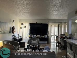 For Rent: $2,850 (3 beds, 2 baths, 1268 Square Feet)