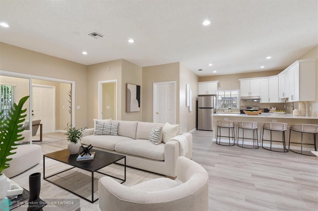 Active With Contract: $599,900 (3 beds, 3 baths, 1668 Square Feet)