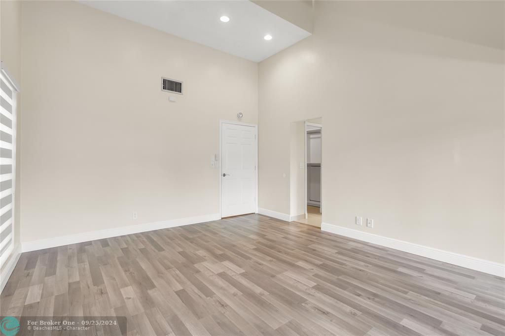 Active With Contract: $5,000 (3 beds, 2 baths, 2265 Square Feet)