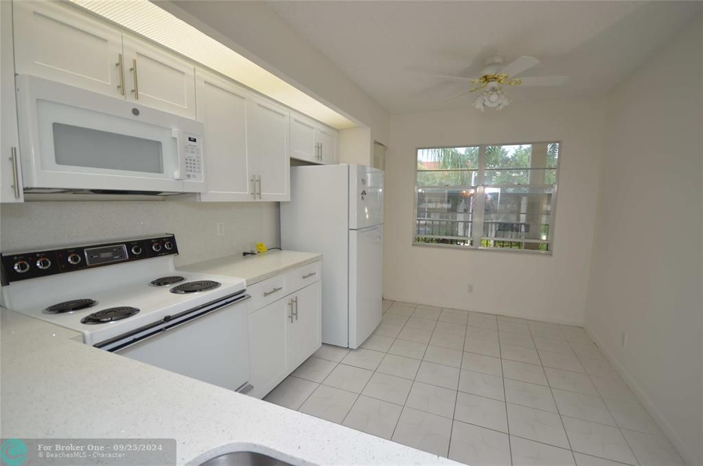 Active With Contract: $179,000 (2 beds, 2 baths, 1207 Square Feet)