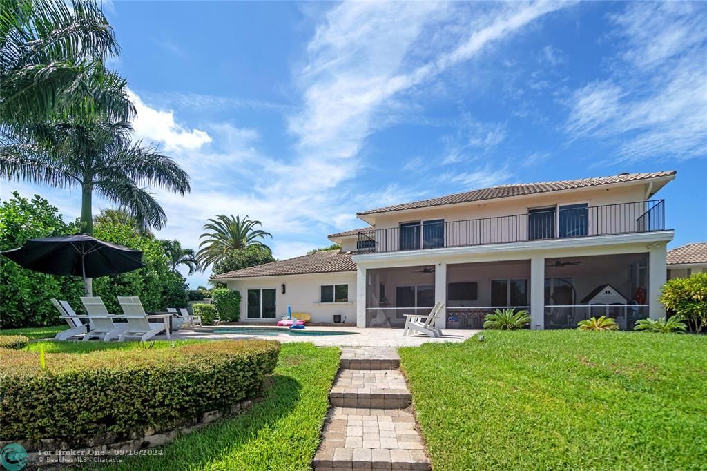 For Sale: $5,500,000 (5 beds, 4 baths, 6588 Square Feet)