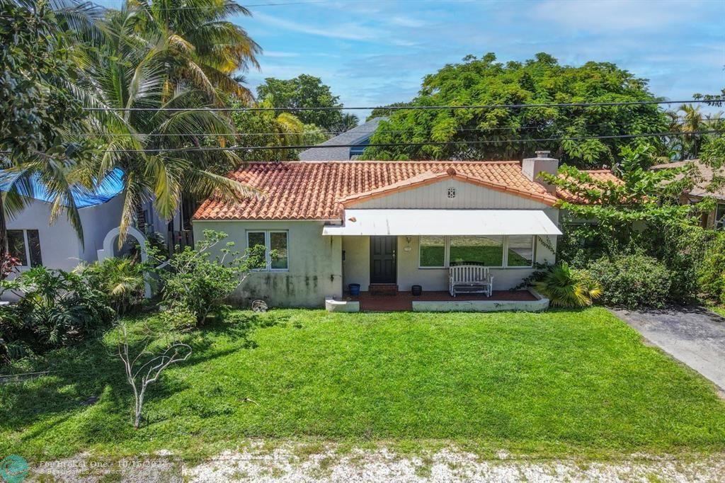 Activo con contrato: $649,000 (3 camas, 2 baños, 1538 Pies cuadrados)