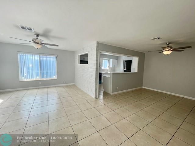 For Rent: $2,900 (3 beds, 2 baths, 1208 Square Feet)