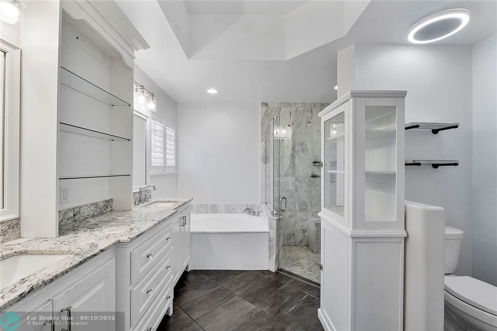 Active With Contract: $787,500 (4 beds, 2 baths, 2403 Square Feet)