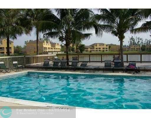 For Rent: $1,895 (2 beds, 2 baths, 1032 Square Feet)