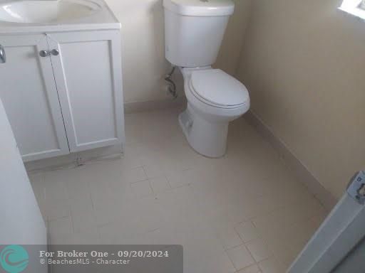 В аренду: $1,895 (2 спален, 2 ванн, 1032 Квадратных фут)