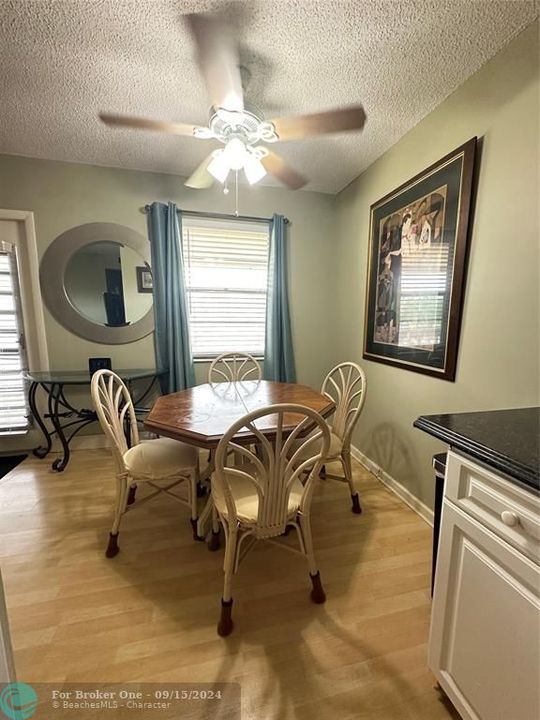 For Rent: $2,600 (2 beds, 1 baths, 828 Square Feet)