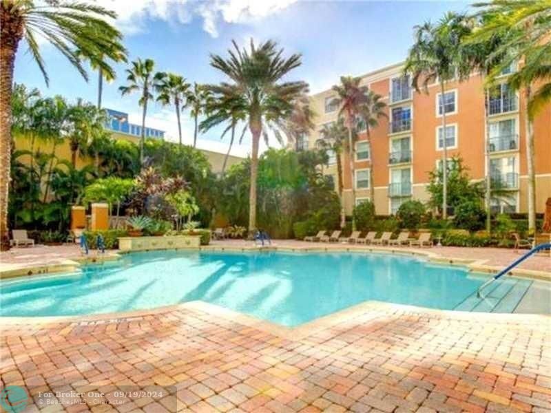 Recently Rented: $2,750 (2 beds, 2 baths, 1066 Square Feet)