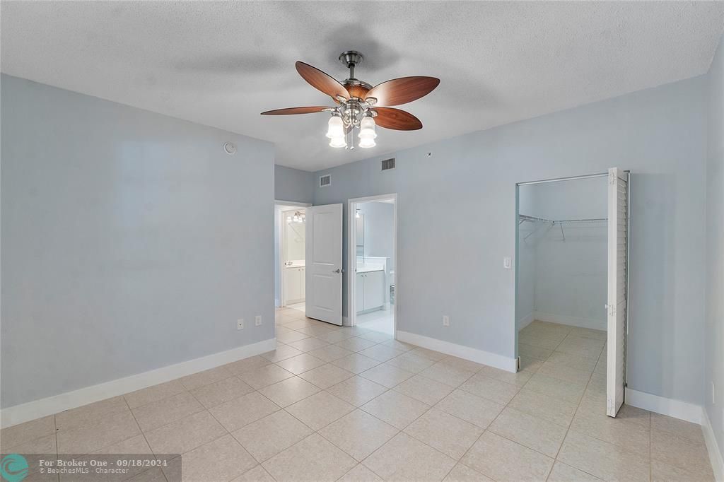 Recently Rented: $2,400 (2 beds, 2 baths, 1064 Square Feet)