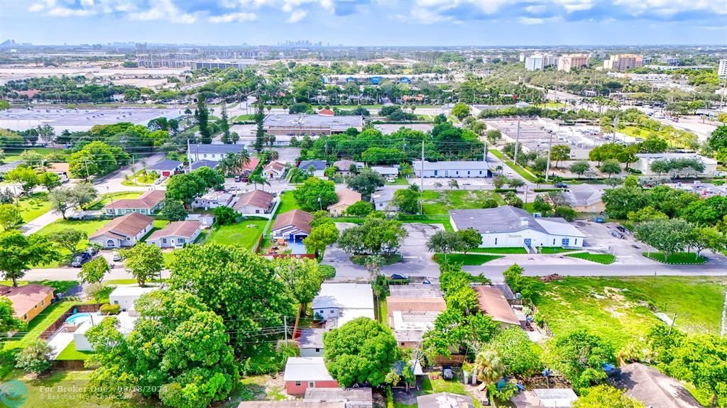 Active With Contract: $424,000 (4 beds, 2 baths, 1846 Square Feet)