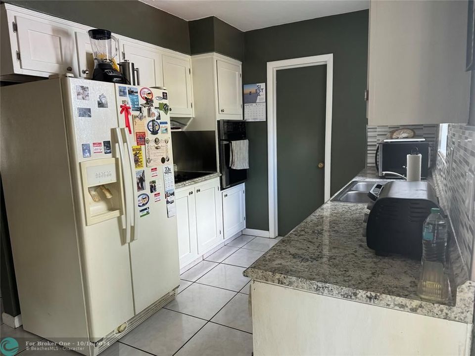 For Sale: $472,500 (3 beds, 2 baths, 1250 Square Feet)