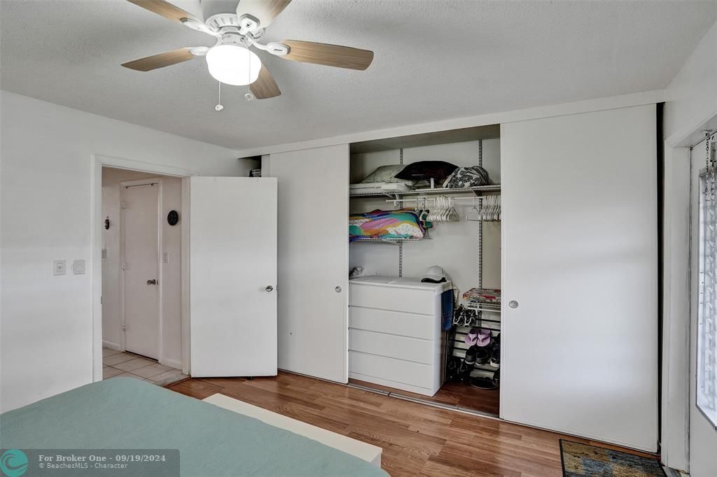 For Sale: $129,000 (1 beds, 1 baths, 600 Square Feet)