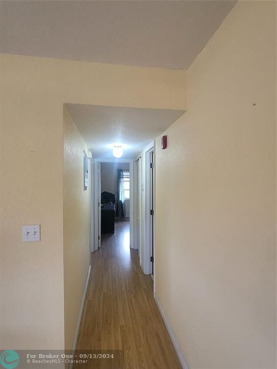 For Rent: $1,700 (2 beds, 2 baths, 922 Square Feet)