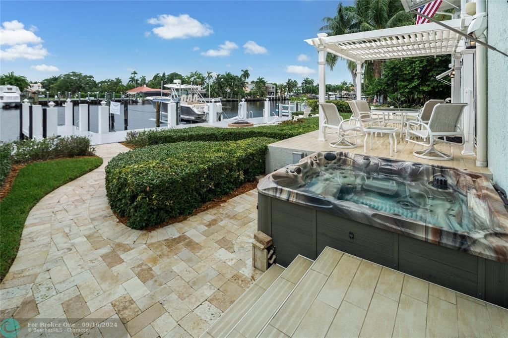 For Sale: $3,950,000 (5 beds, 3 baths, 3634 Square Feet)