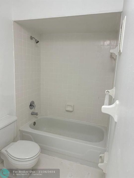 For Rent: $2,295 (2 beds, 2 baths, 1065 Square Feet)