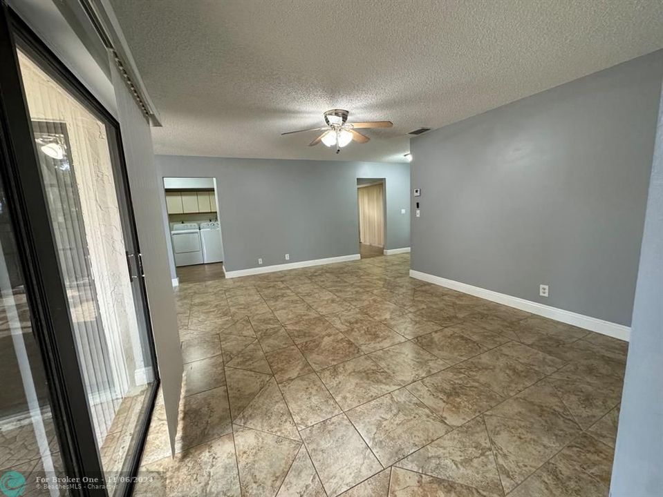 Active With Contract: $2,200 (2 beds, 2 baths, 1106 Square Feet)