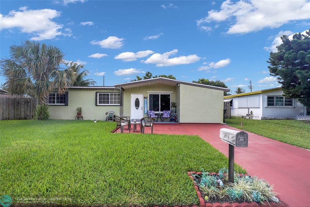 Active With Contract: $510,000 (3 beds, 2 baths, 1310 Square Feet)