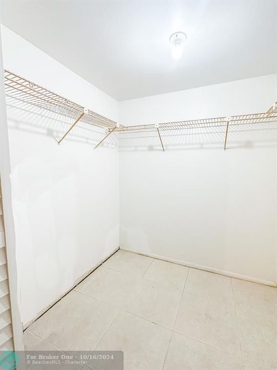 En Venta: $160,000 (2 camas, 2 baños, 1010 Pies cuadrados)