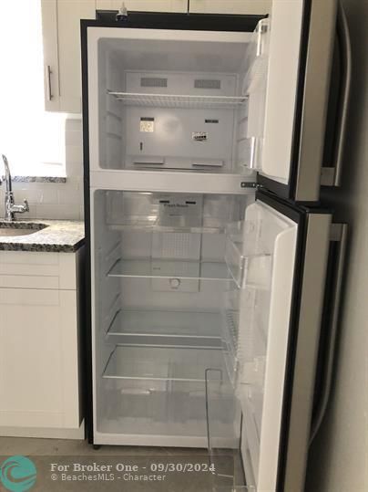 Vendido Recientemente: $1,600 (1 camas, 1 baños, 2166 Pies cuadrados)