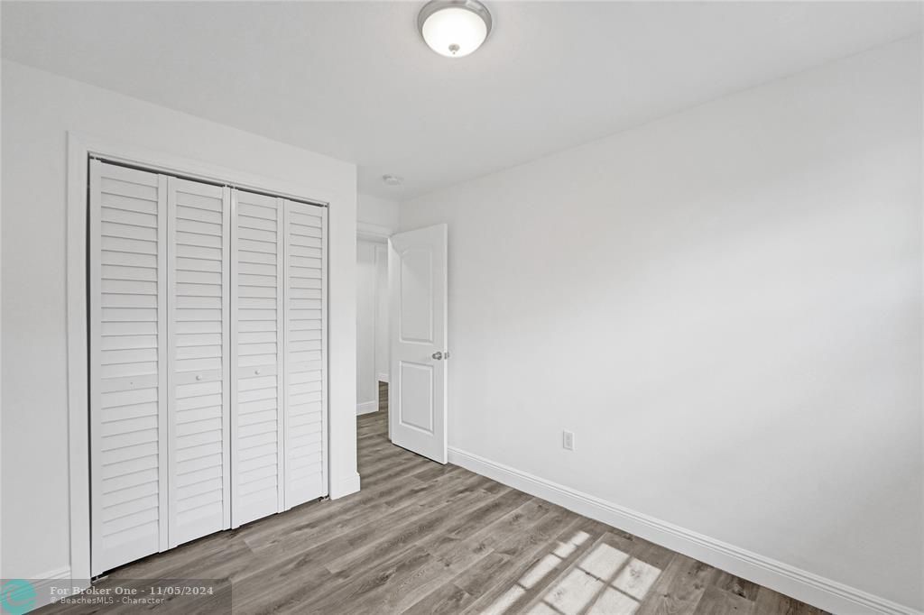 Active With Contract: $2,195 (2 beds, 1 baths, 0 Square Feet)