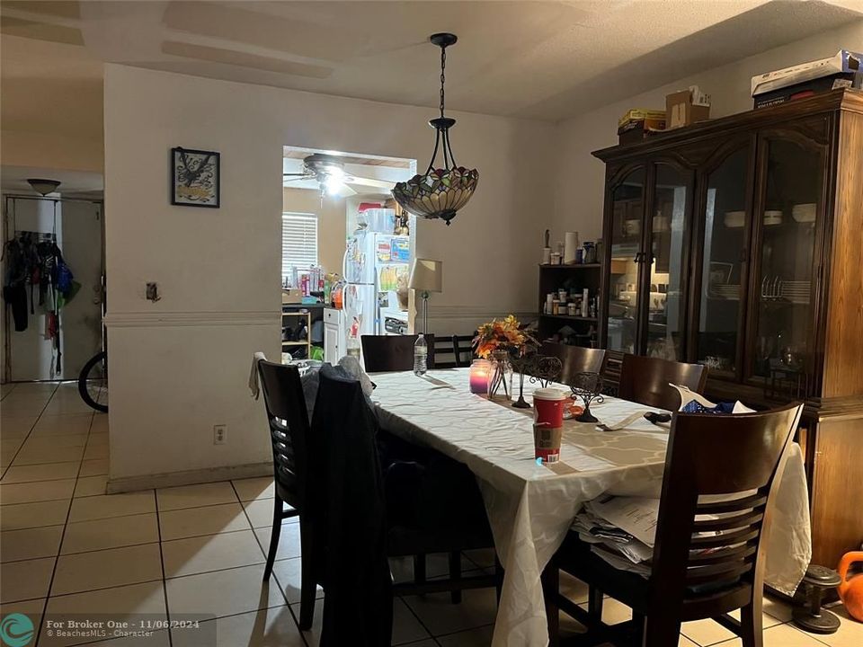 For Sale: $160,000 (2 beds, 2 baths, 1372 Square Feet)