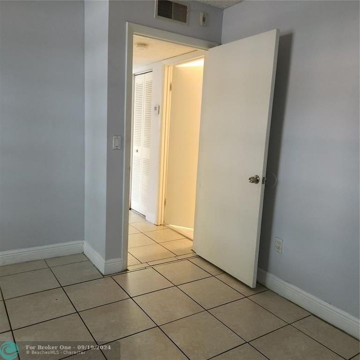 For Rent: $1,550 (1 beds, 1 baths, 785 Square Feet)