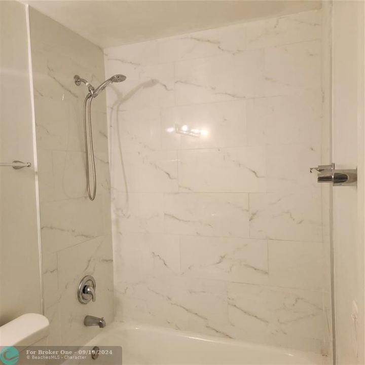 For Rent: $1,550 (1 beds, 1 baths, 785 Square Feet)