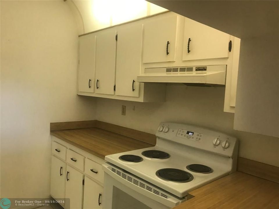 En Venta: $98,990 (2 camas, 2 baños, 1010 Pies cuadrados)