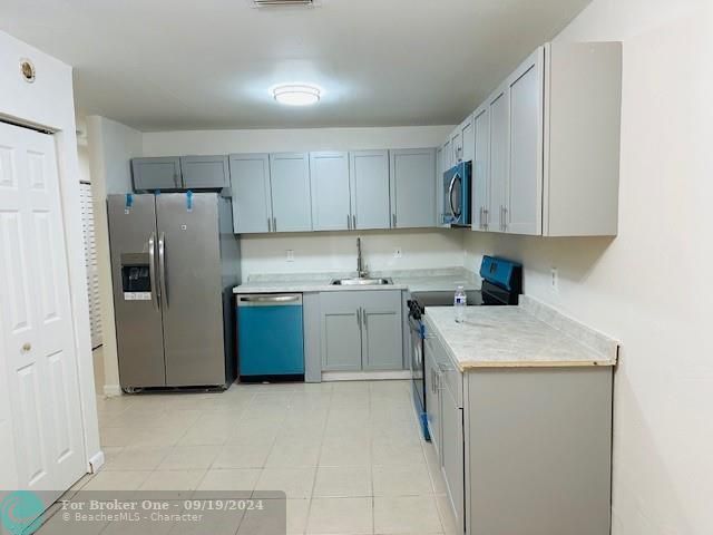 For Rent: $4,000 (4 beds, 2 baths, 1603 Square Feet)