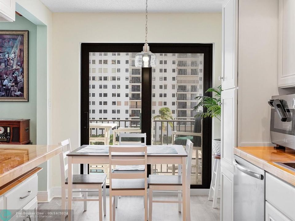 For Sale: $569,000 (2 beds, 2 baths, 1570 Square Feet)