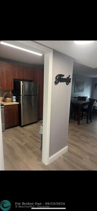 For Rent: $2,200 (2 beds, 2 baths, 1200 Square Feet)