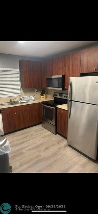 For Rent: $2,200 (2 beds, 2 baths, 1200 Square Feet)