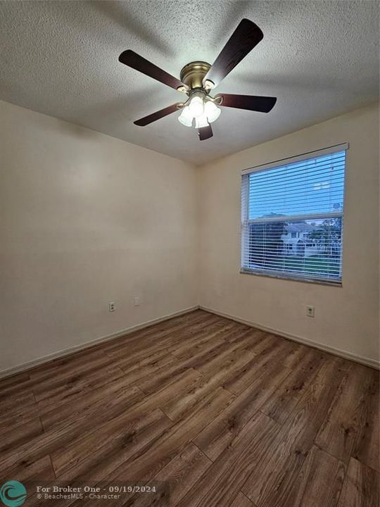 For Rent: $2,950 (3 beds, 2 baths, 1416 Square Feet)