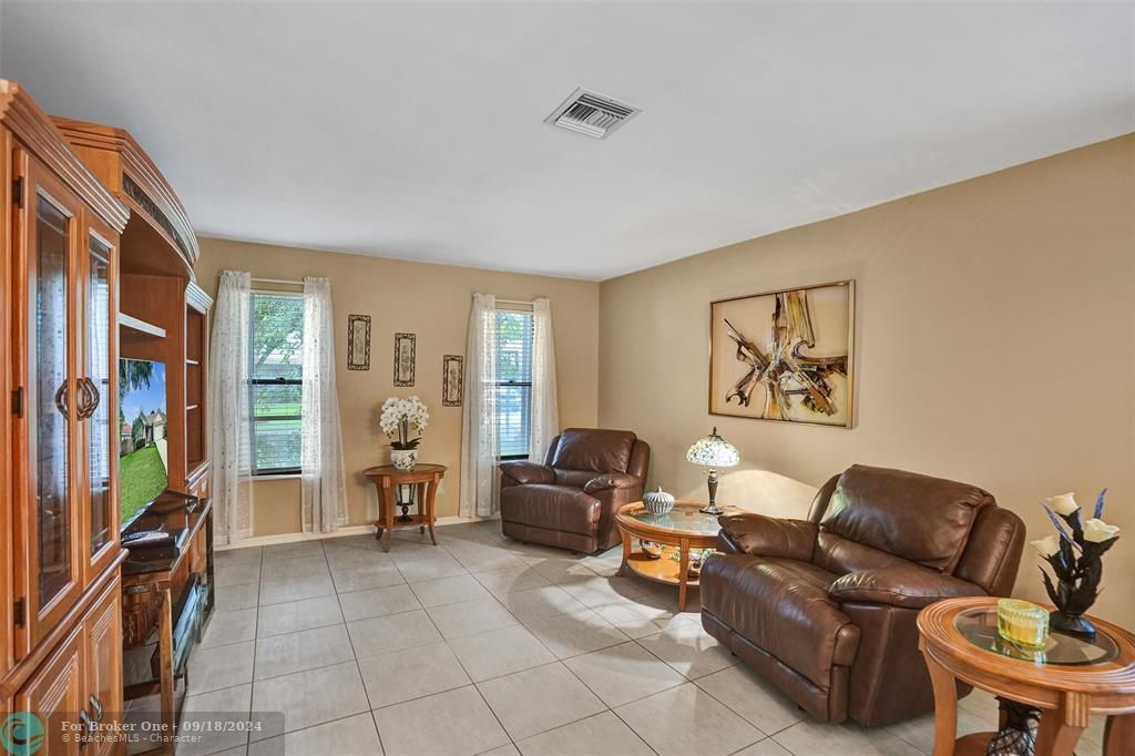 Active With Contract: $575,000 (4 beds, 2 baths, 1869 Square Feet)